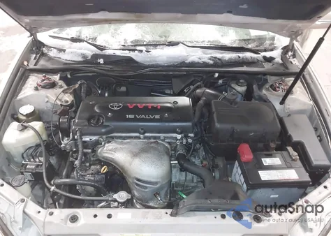 2004 Toyota Camry Le/Xle/Se z USA, uszkodzony, nr VIN 4T1BE32KX4U921730